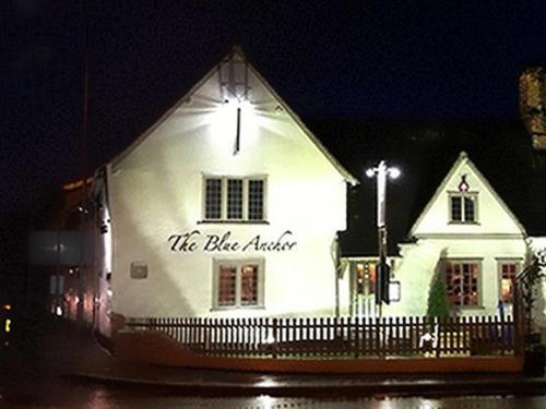 Отель The Blue Anchor Feering Экстерьер фото